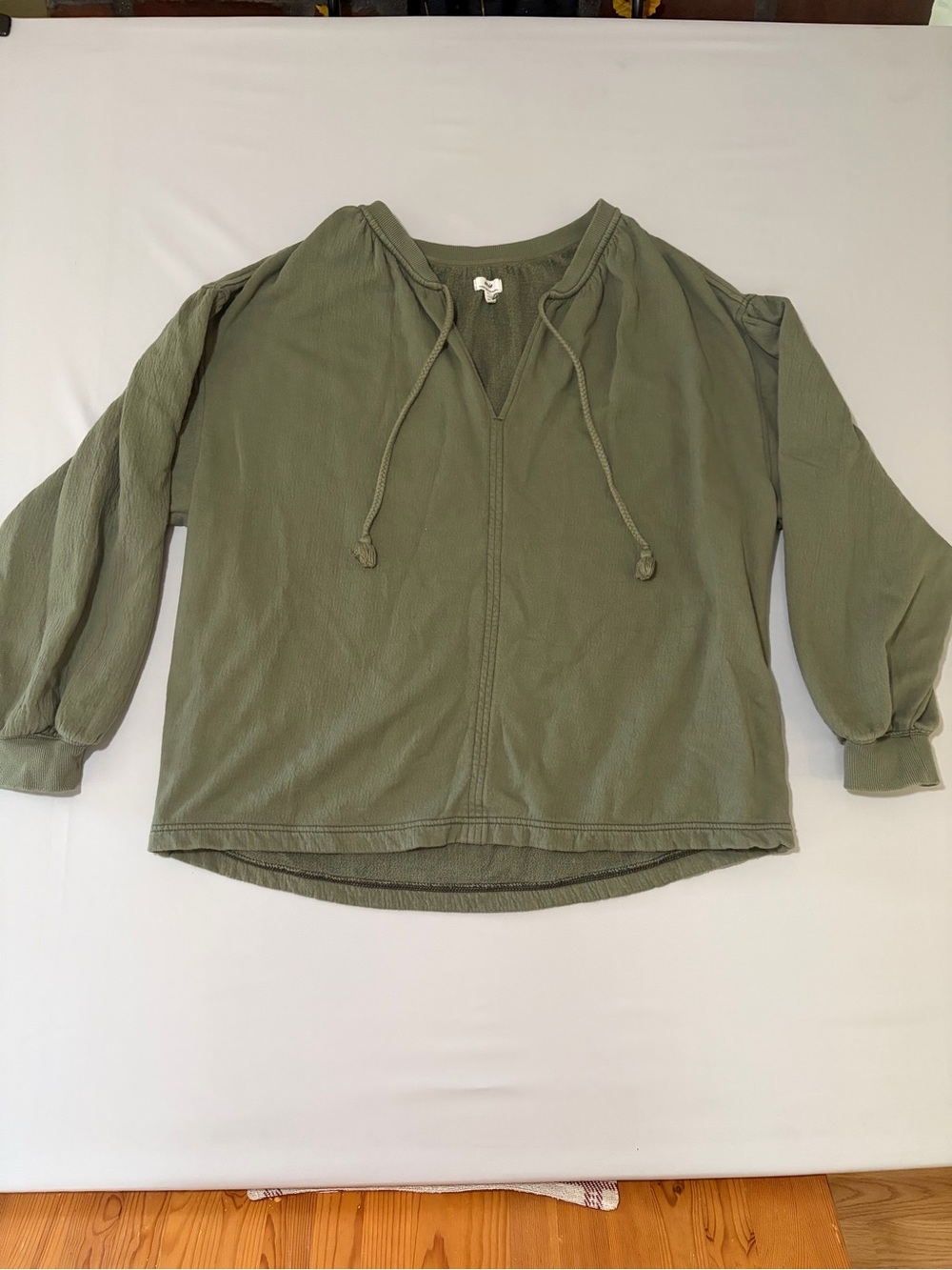 Aeries Olive Green Women's V‑Neck Pullover Top with Tie